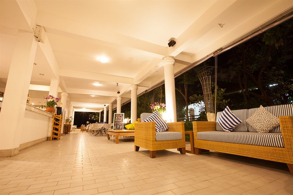 Nern Chalet Beachfront Hotel Хуа Хин Экстерьер фото